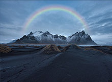 “主场”与“客场”（人民论坛）